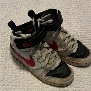 Nike Kids' Black and Red Sneakers